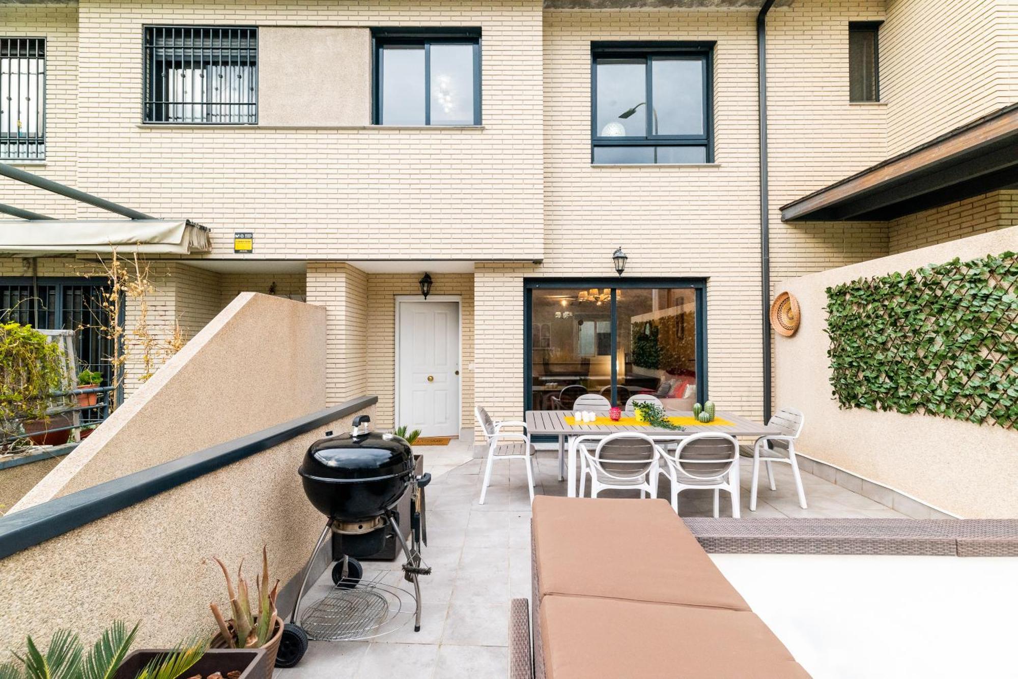 Ferienwohnung El Generalife Cerca Centro Y Sierra Nevada Con Piscina Y Barbacoa Y Parking Gratis Granada Exterior foto